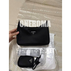 심*희 고객님 프라다 리에디션 2005 리나일론 백