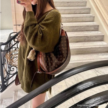 ●실사● 루이비통 모노그램 루프 호보백