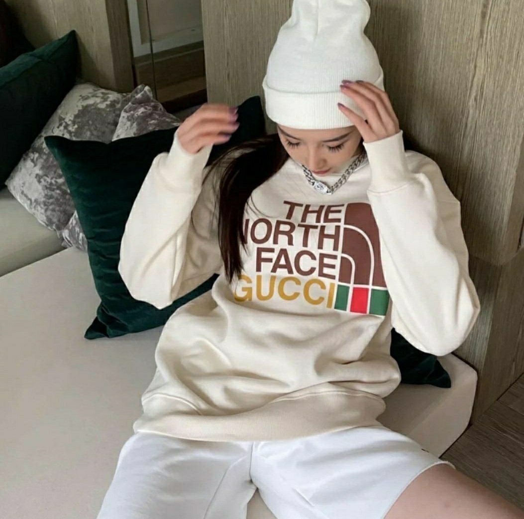 GUCCI 구찌 X 노스페이스 콜라보레이션 맨투맨