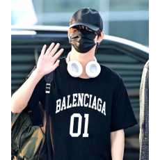 VETEMENTS 베트멍 new 01 로고 커플 반팔티