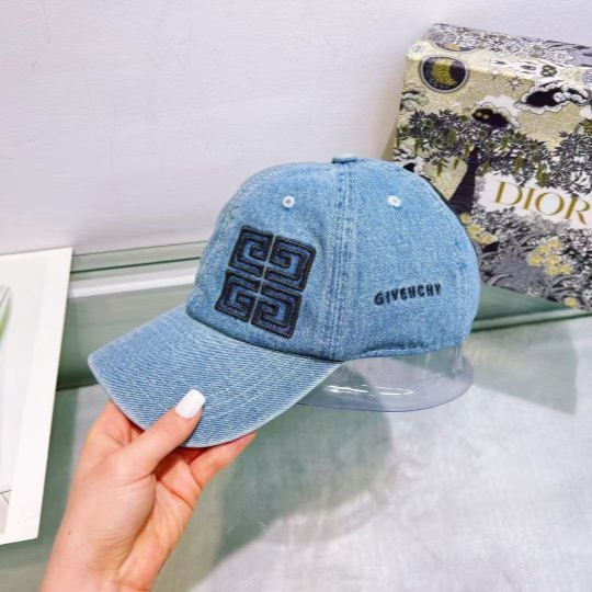 GIVENCHY 지방시 자수로고 데님 볼캡
