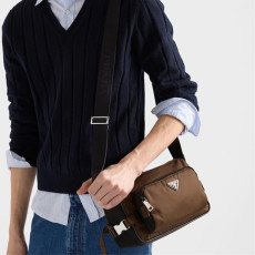 PRADA 프라다 리나일론 스몰 메신저백 2VH192