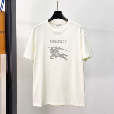 BURBERRY 버버리 650864 EKD 자수 로고 코튼 반팔 2COLOR