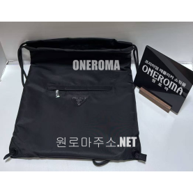 이*수 고객님 프라다 리나일론 드로스트링 백팩