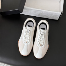 CHANEL 샤넬 여성용 스니커즈 C68378 2COLOR