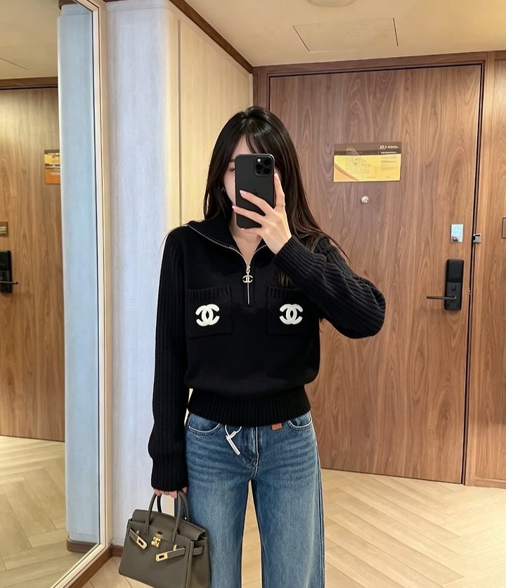 CHANEL 샤넬 CC 포켓 니트집업 2COLOR