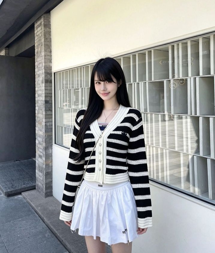 CHANEL 샤넬 1095 CC 스트라이프 와플 가디건 2COLOR