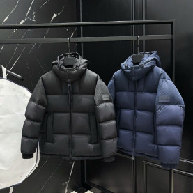 LOUIS VUITTON 루이비통 25054 모노그램 로고 패치 다운 패딩