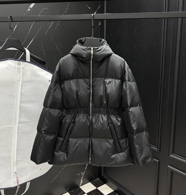 PRADA 프라다 25001 여성 리나일론 네로 다운 패딩